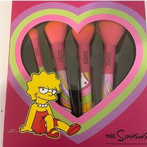 Makeup Revolution x The Simpsons Lisa Makeup Brush Set New Boxed